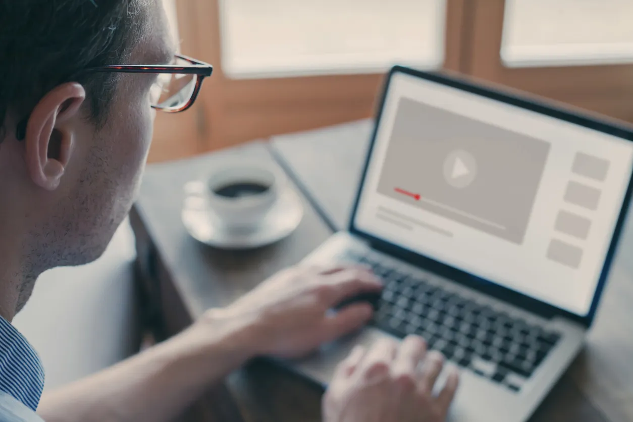 Russia Gives Students the Green Light to Complain