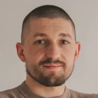 Антон Гусев