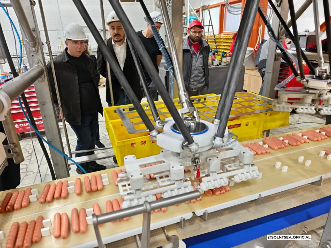 Russia Builds Its First Sausage-Packing Robot — and It’s Fast