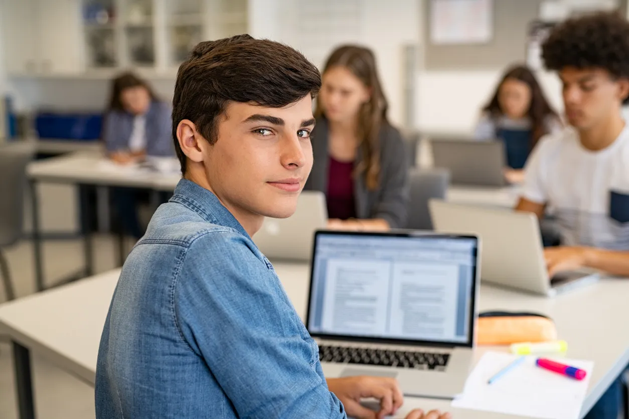 Russia Plans to Introduce AI Classes in Schools and Colleges
