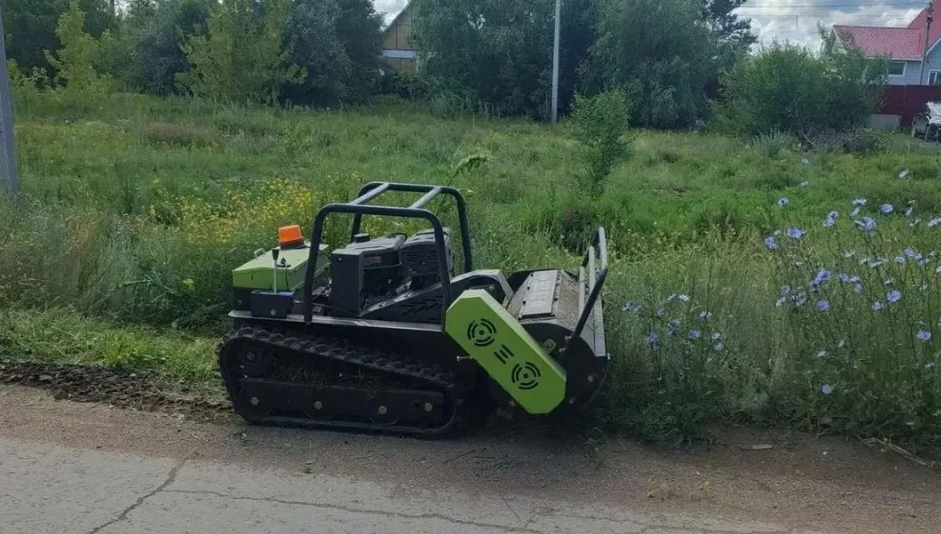 Robotic Mower Undergoes Field Trials in Russia's Orenburg Region