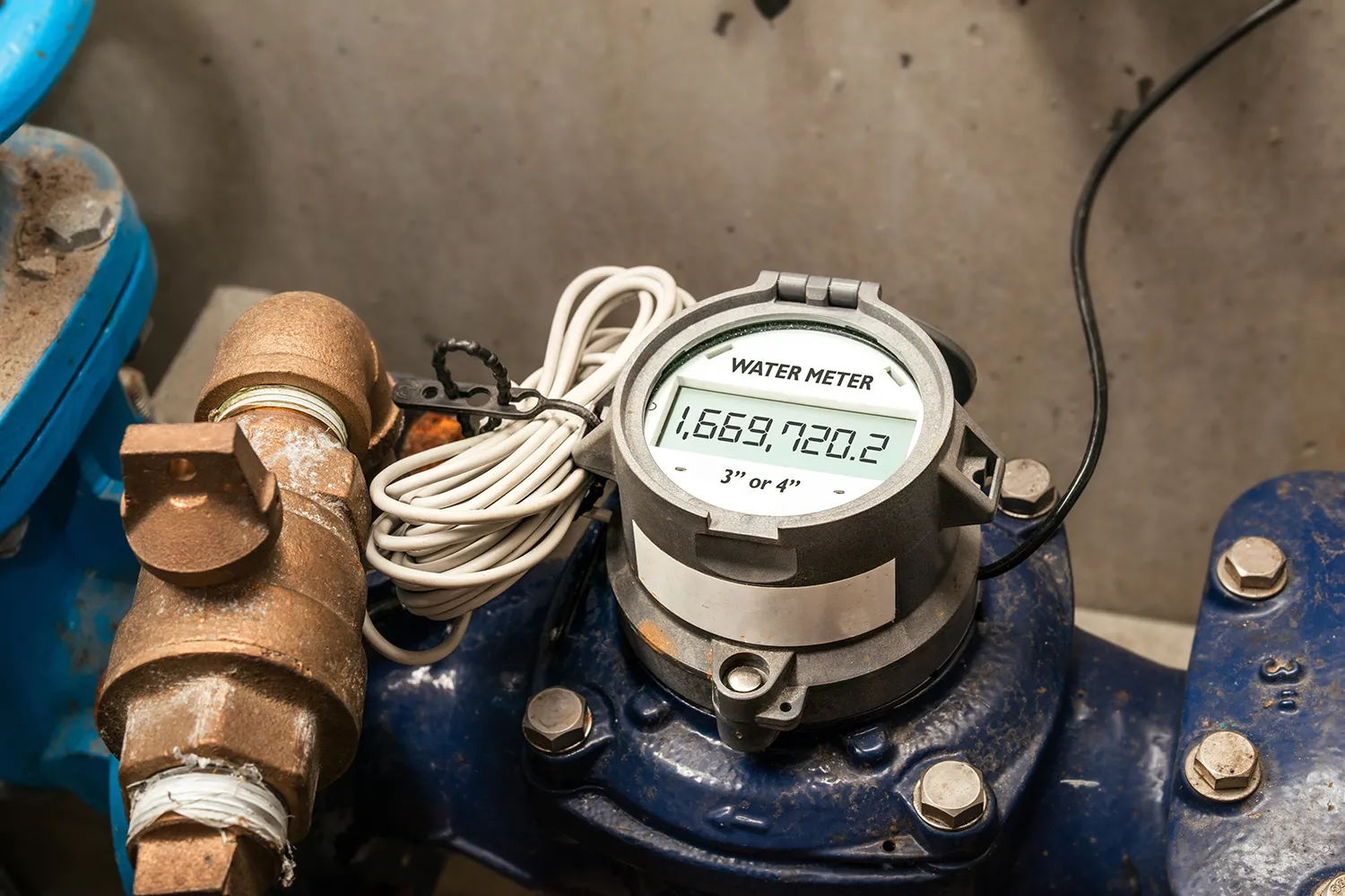 Smart Water Meters: How Digitalization is Saving Utilities from Failures and Overpayments