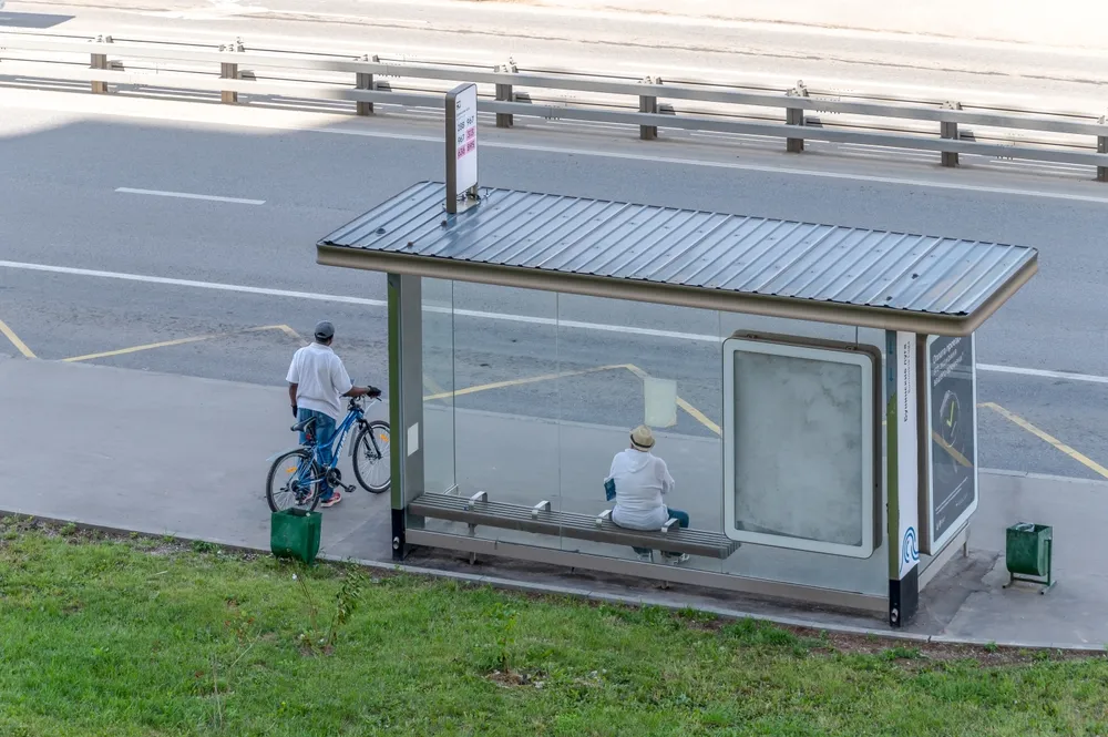 AI Monitors Bus Stop Cleanliness in Moscow Suburbs