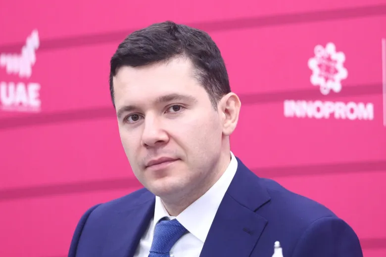 Антон Алиханов