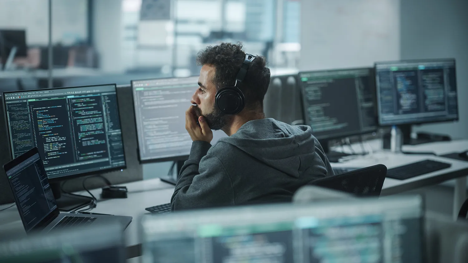 Photo - 'White Hat Hackers' in Government Policy: Russia Launches New Stage in National Vulnerability Hunt