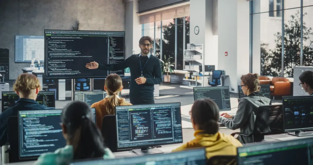Russia Plans State‑of‑the‑Art Cyber School in Donetsk