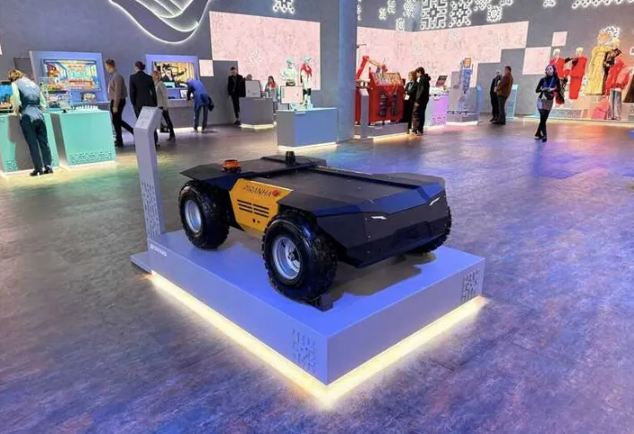Russia Unveils Upgraded “Piranha” Rover for Industrial and Security Missions