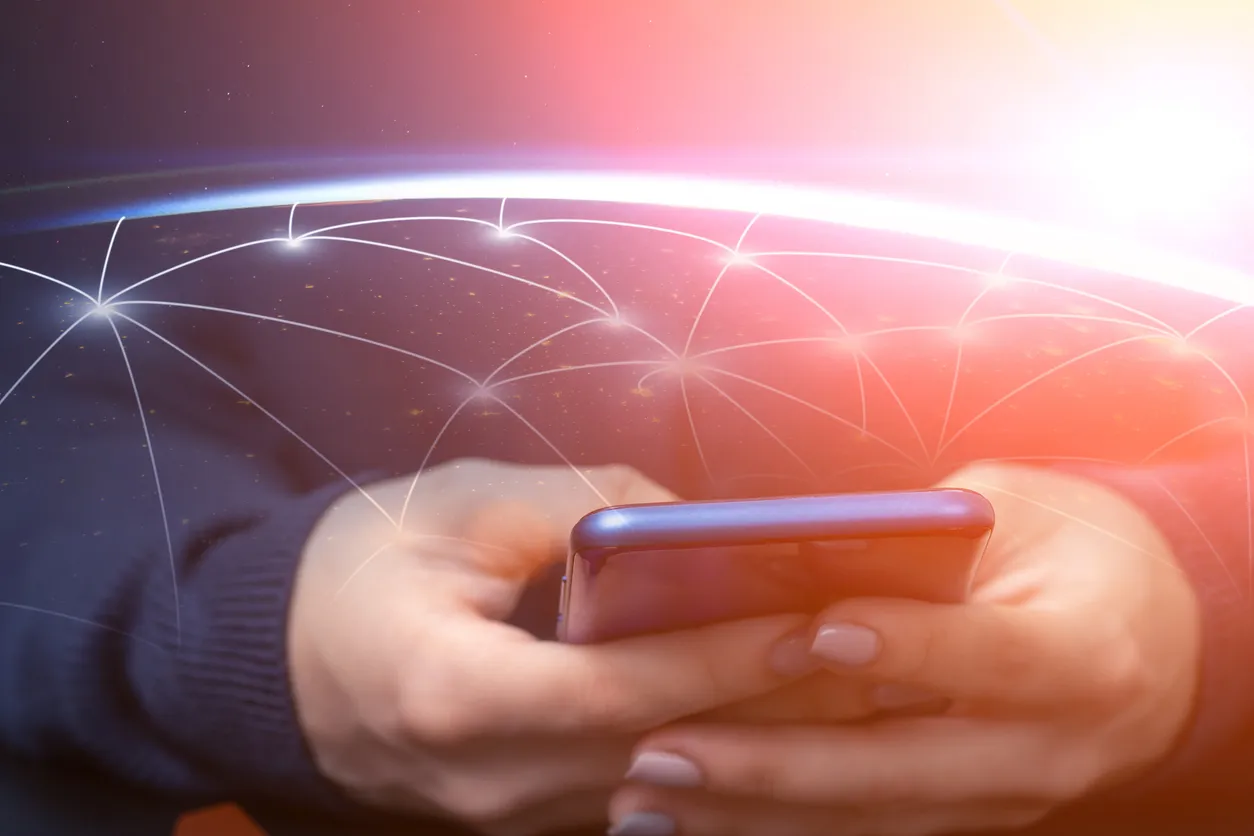 Russia Tests Satellites to Enable Direct-to-Phone Internet Access