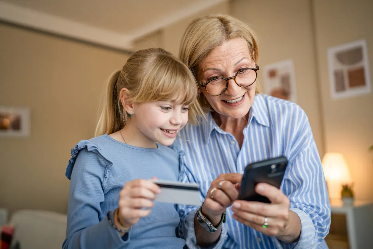 Digital Card “Moroshka” to Add Three New Features