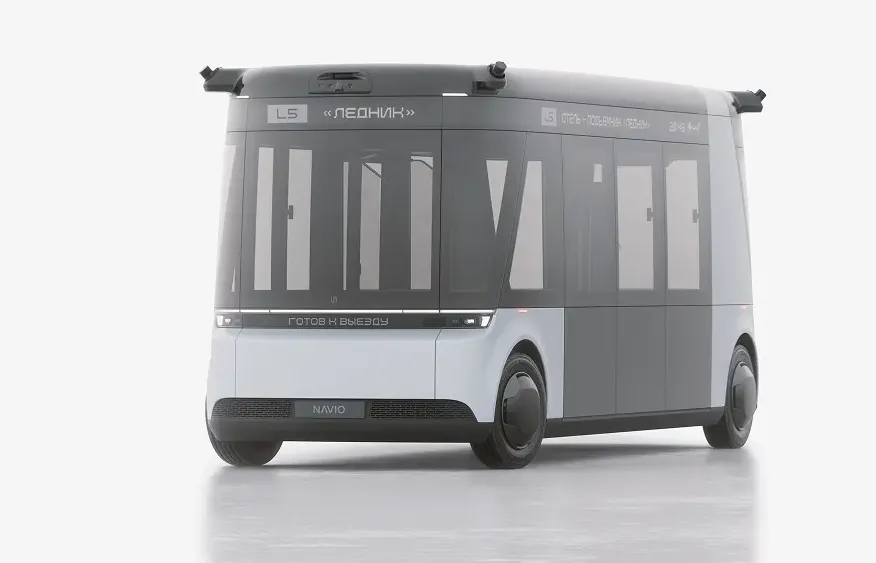 AI-Driven Shuttle With No Driver Seat Unveiled in Russia