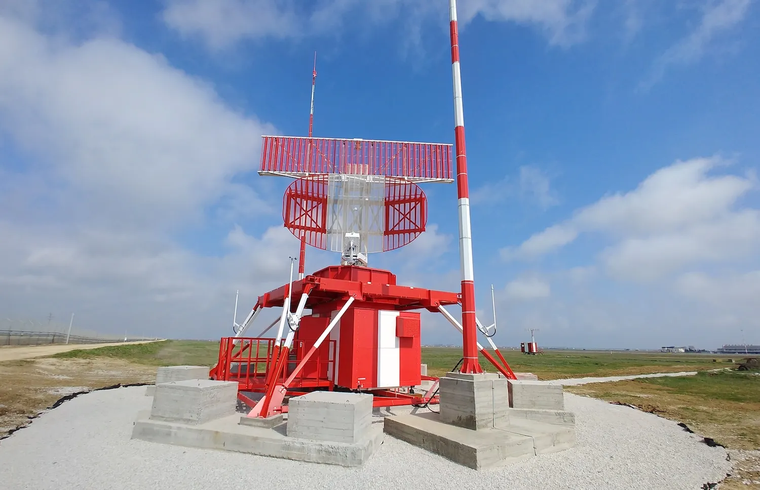 Digital Radar on the Kuril Islands Can Track Aircraft Even Through Dense Fog
