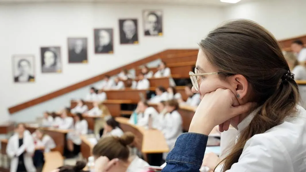 Russian Universities Test AI Lecture Translator for International Students