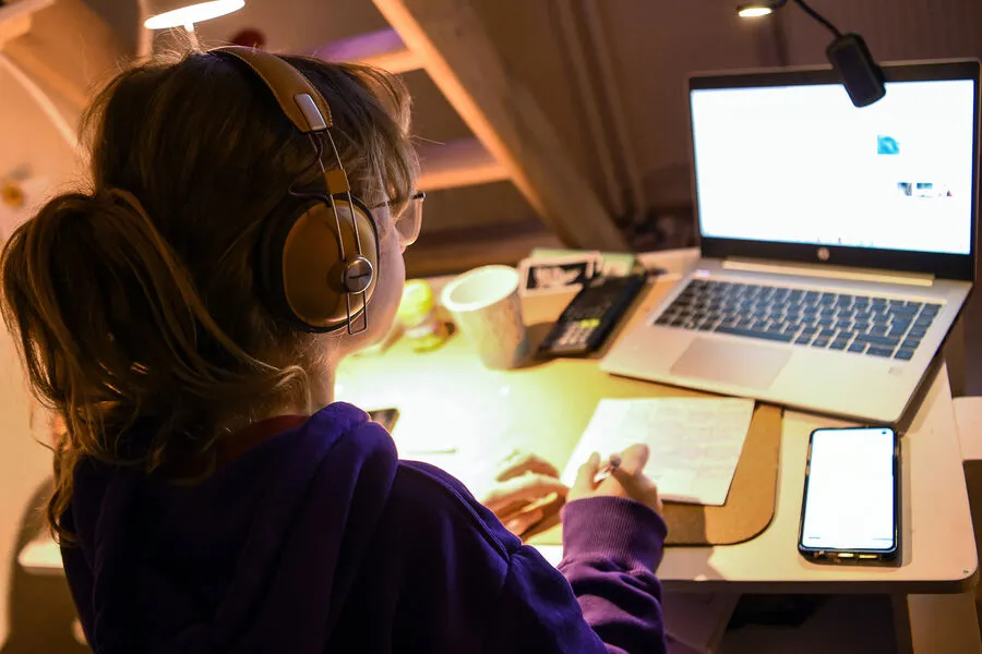 Russian Software Tracks Attention Levels in Real Time