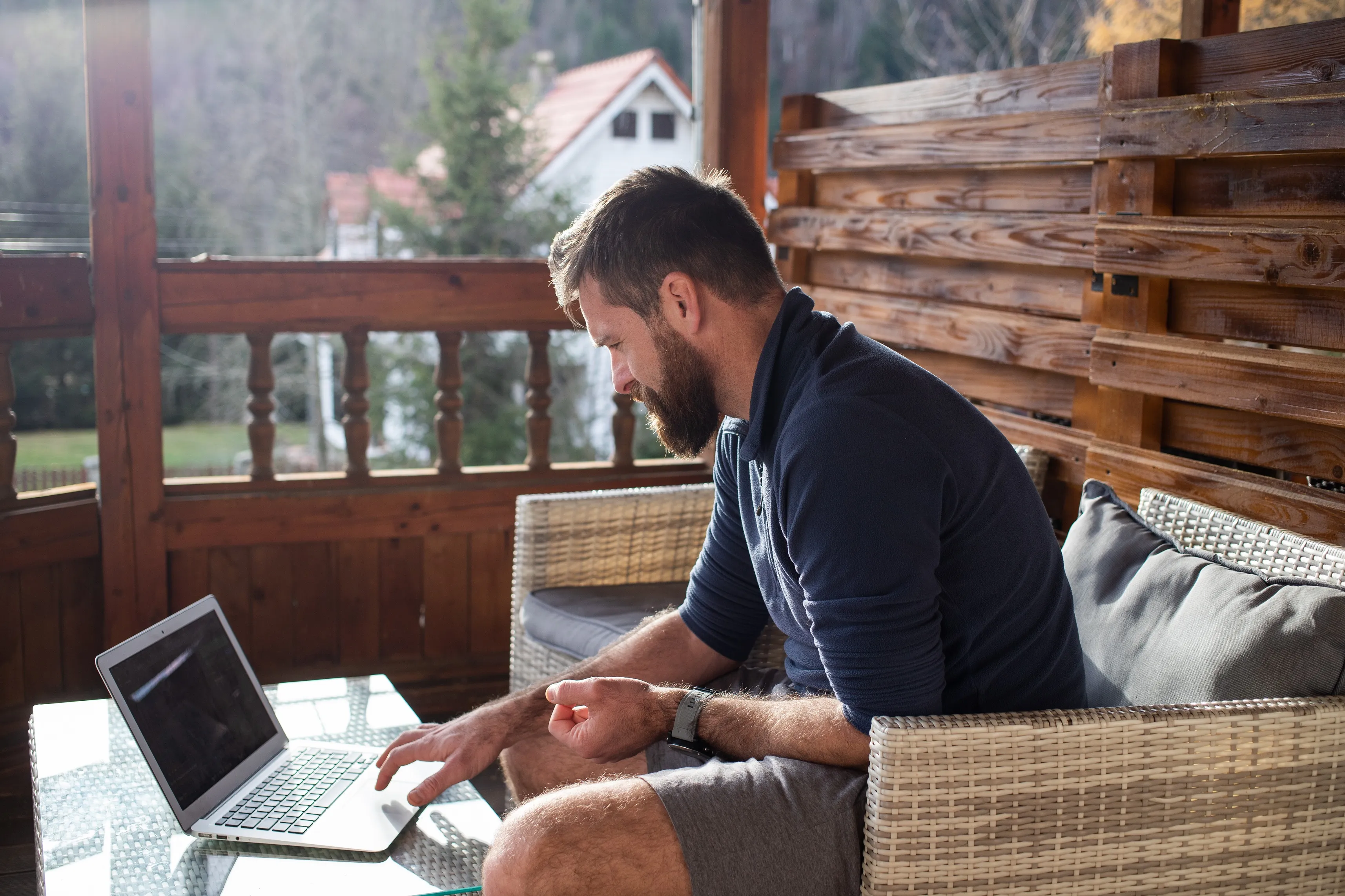 High-Speed Internet Is Turning Russian Gardeners into Smart Farmers and Content Creators