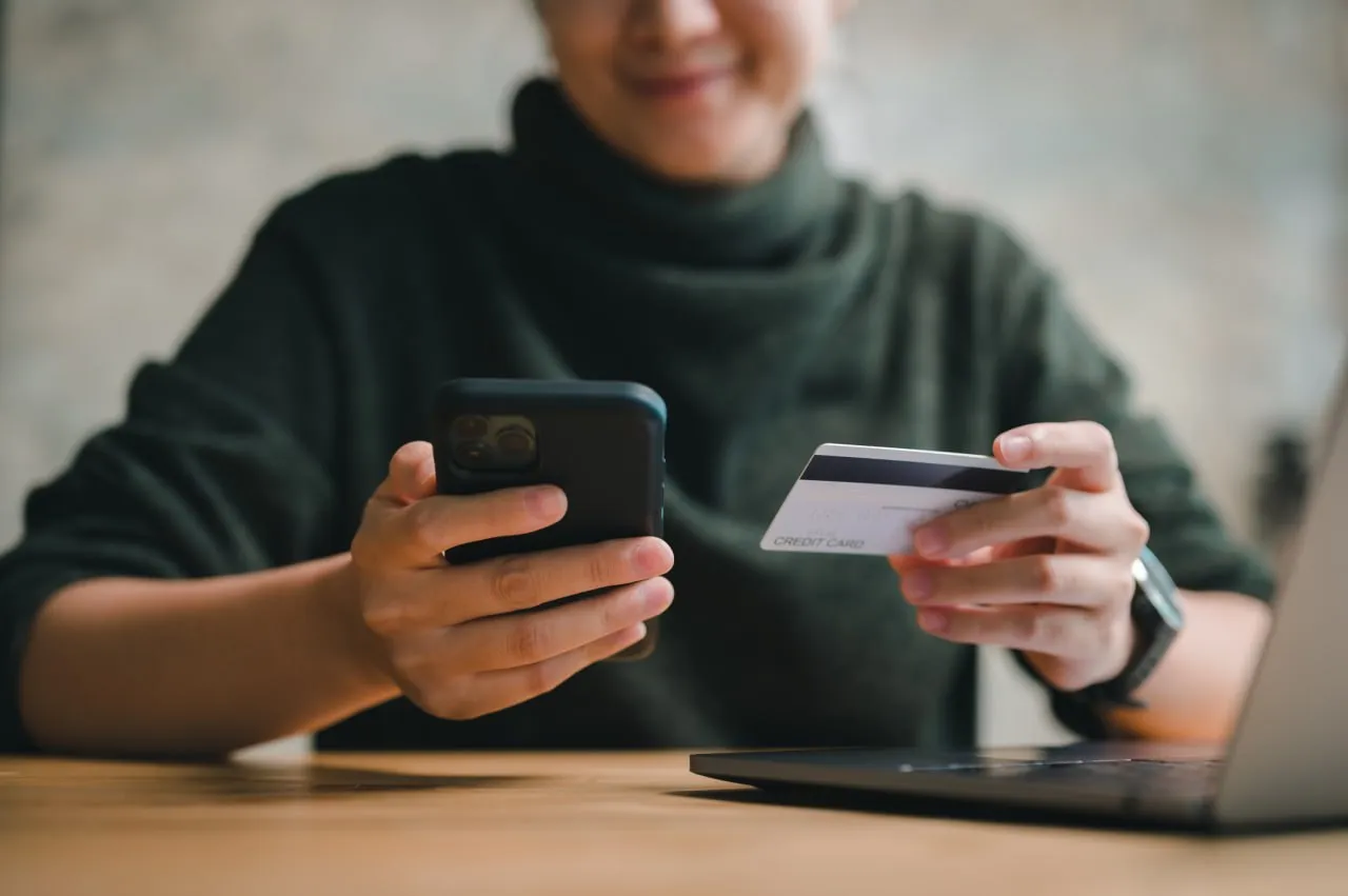Russia’s Cashless Payments to Hit 90% by End of 2025