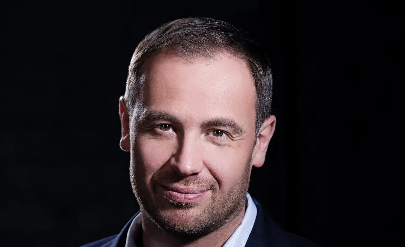 Александр Сахаров