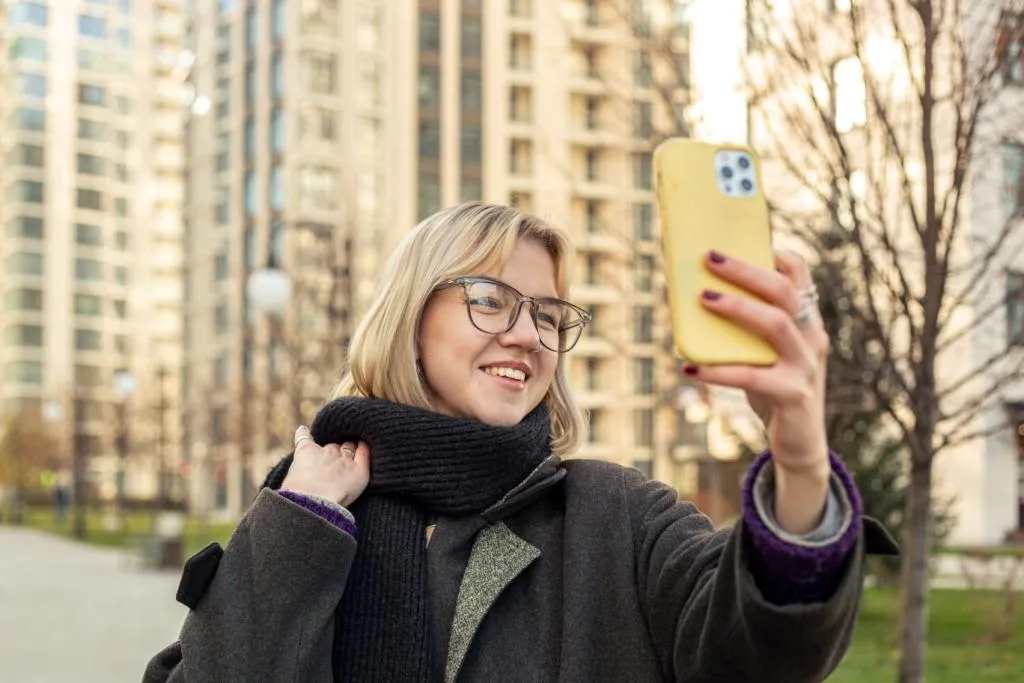 Russian Neural Network to Find the Truth on Social Media