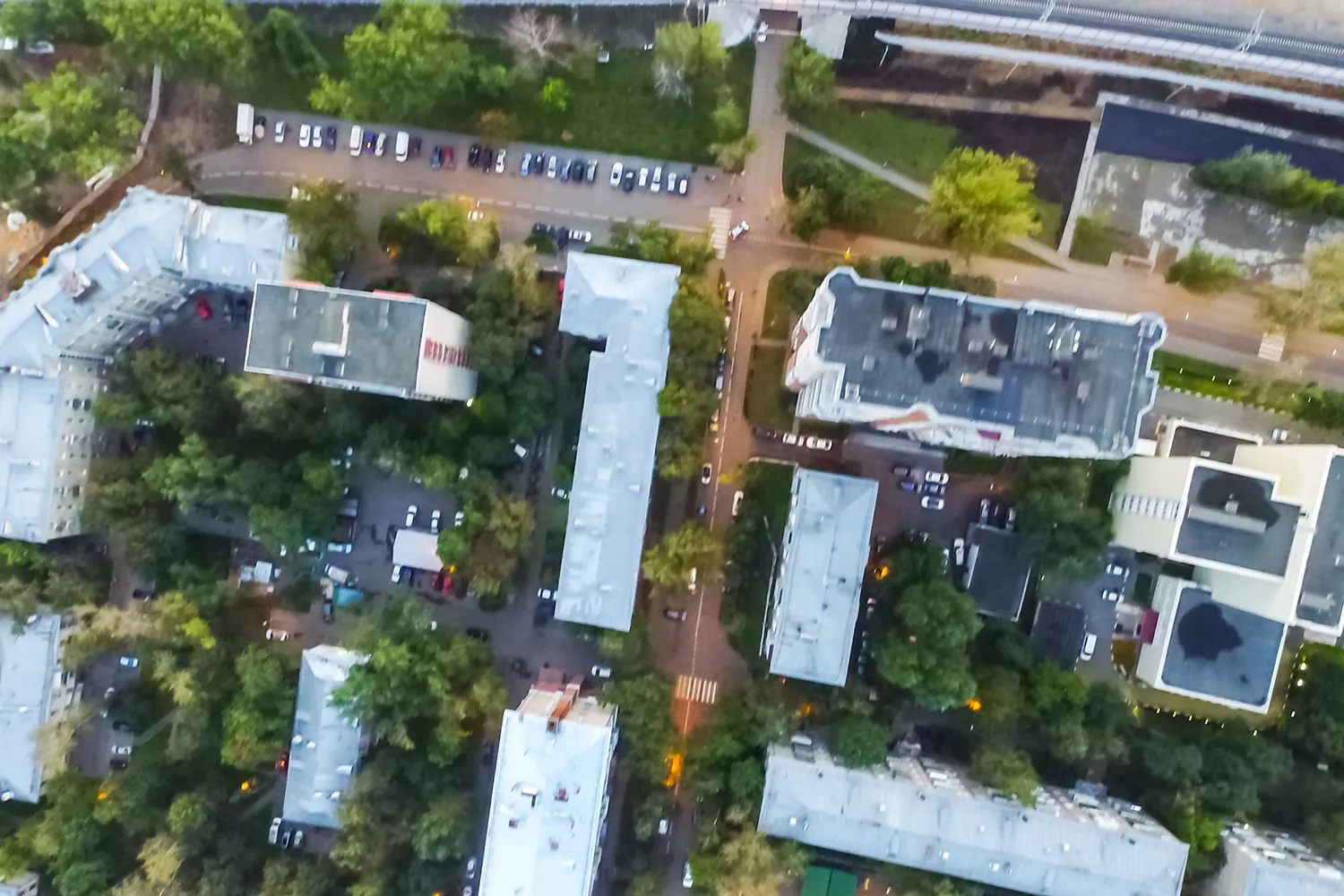 Photo - AI Takes to the Rooftops: Sakhalin Leverages Drones for Smarter Infrastructure Repairs