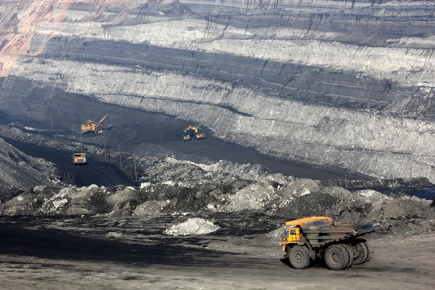 Photo - Coal Charged with IT