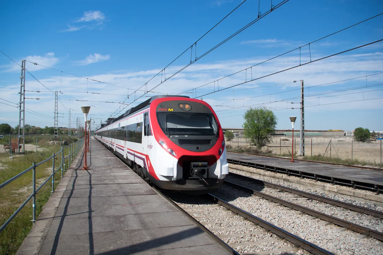 Russia Deploys Signal-Based Train Control System to Boost Rail Traffic Efficiency