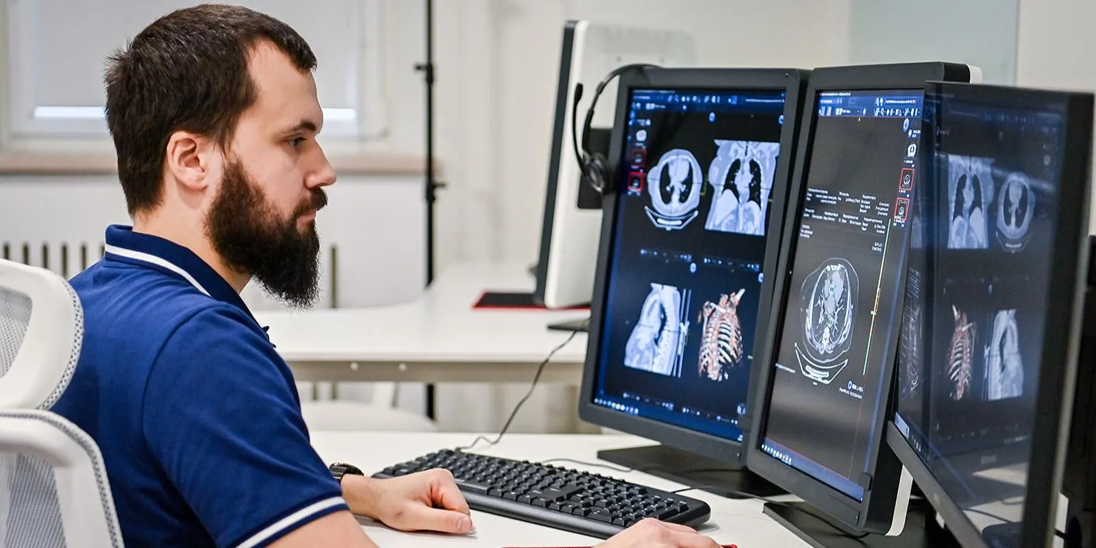 AI in Moscow Spots Early Signs of Osteoporosis on X-Ray Scans