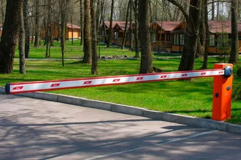 Novosibirsk Researchers Develop Barrier Gate With AI Detector