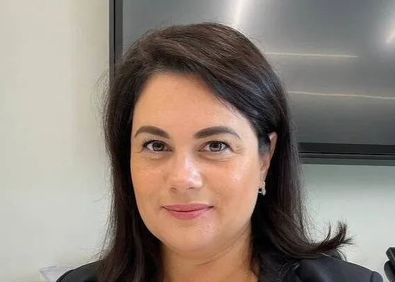 Олеся Суханос