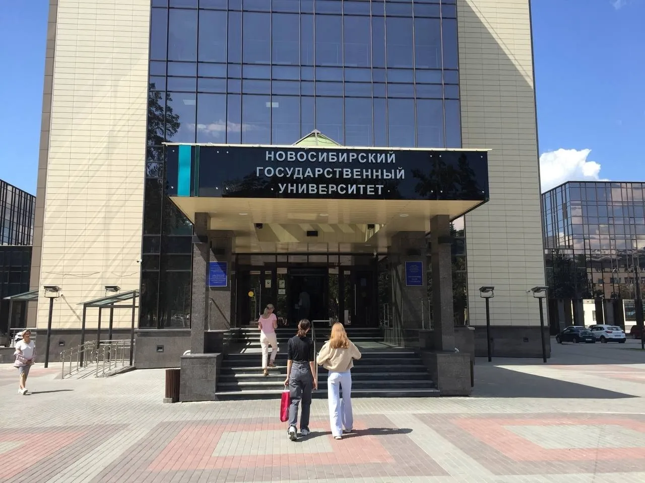 Новосибирские ученые готовят роботов для будущей марсианской базы