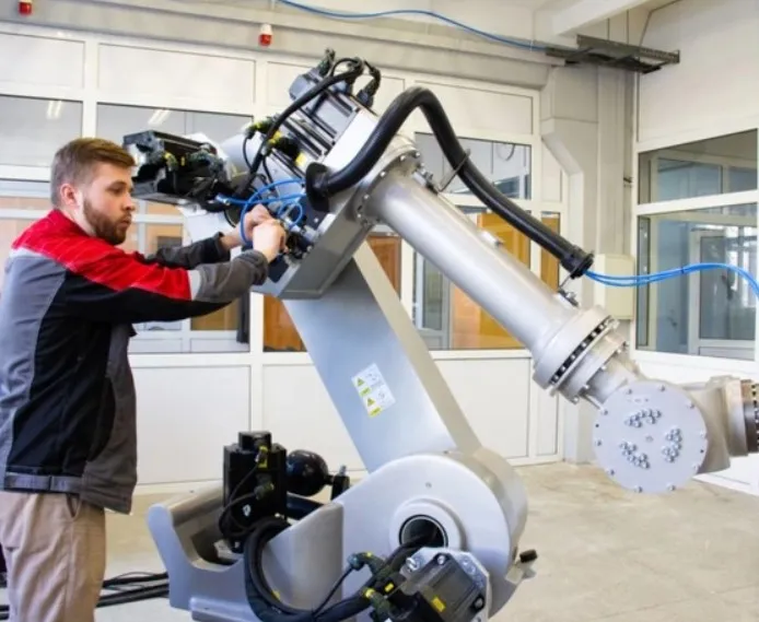 Russian University Receives Major Grant to Advance Industrial Robotics