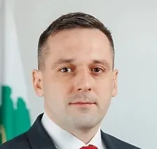 Максим Тихомиров