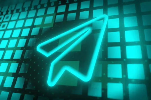 В России «Алиса AI» научилась рисовать прямо в Телеграм