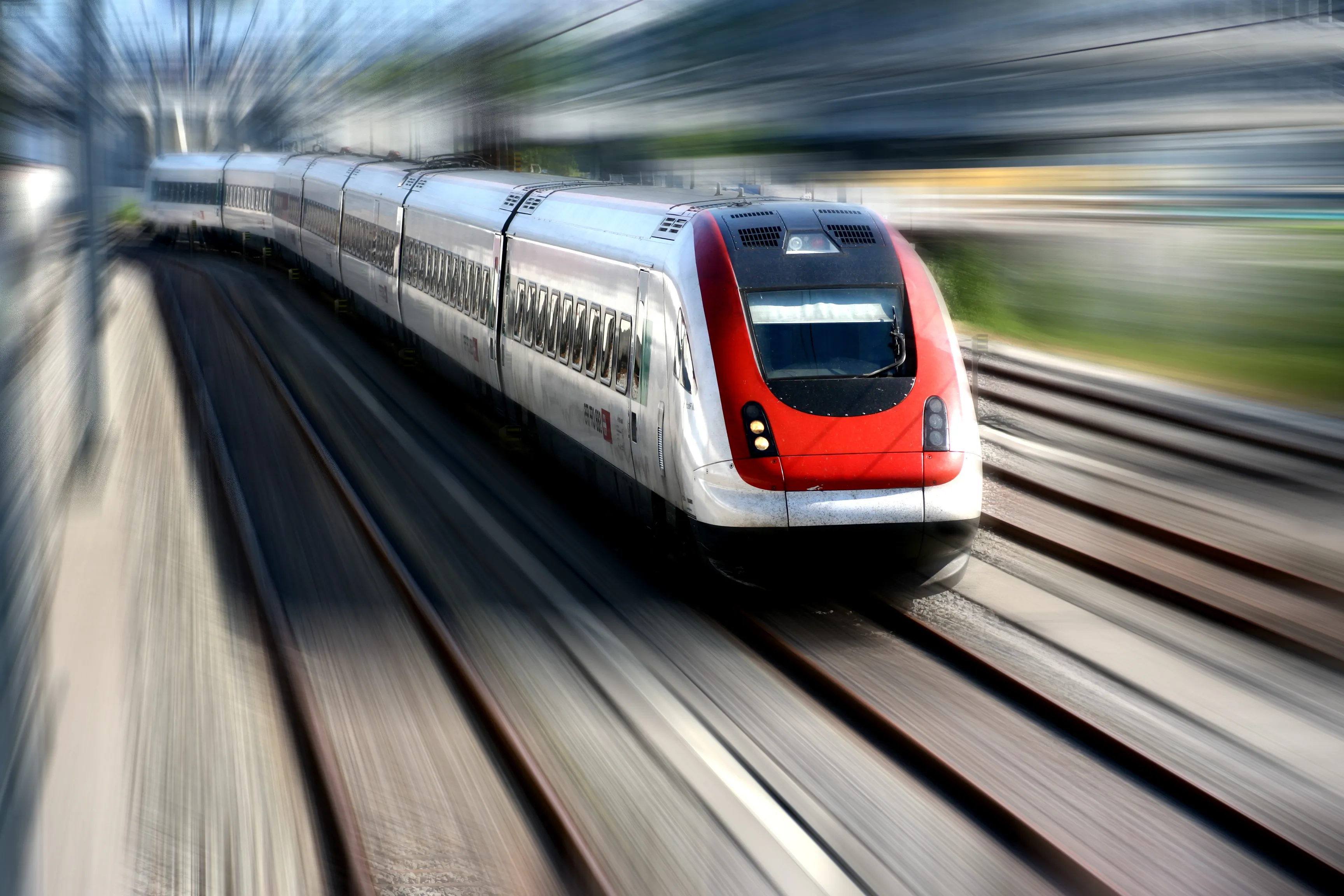 Russia’s First Autonomous Bullet Trains Are Coming—and They’ll Hit 400 km/h