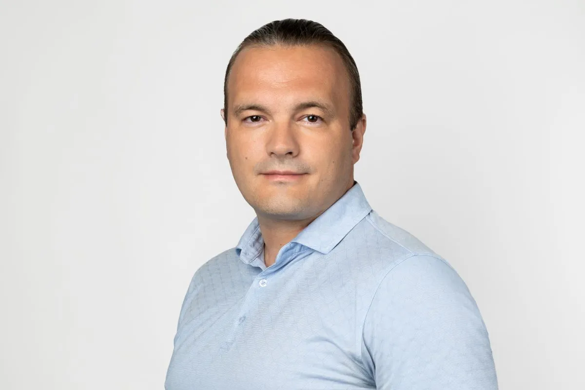 Дмитрий Хрущалев