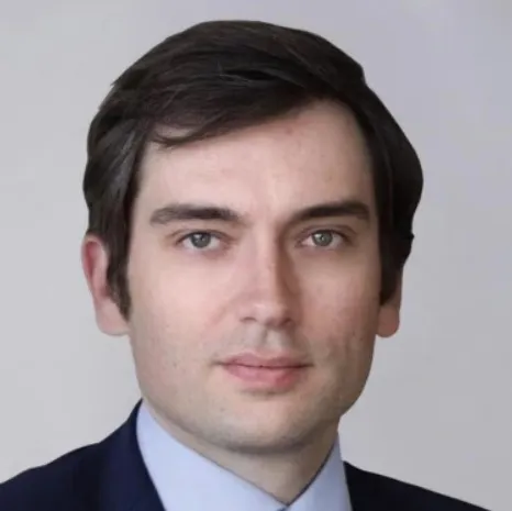 Максим Колесников