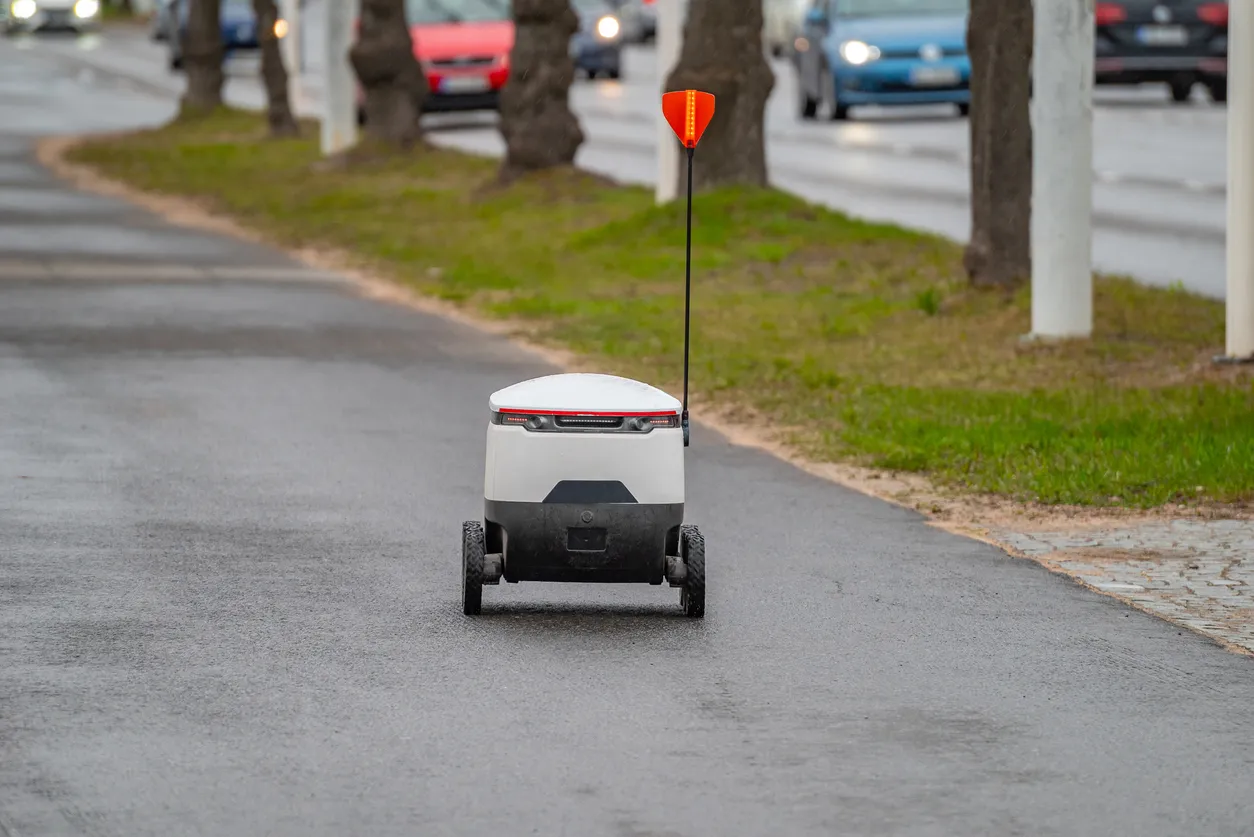 Autonomous Delivery Robots Are Set to Replace Couriers in Moscow