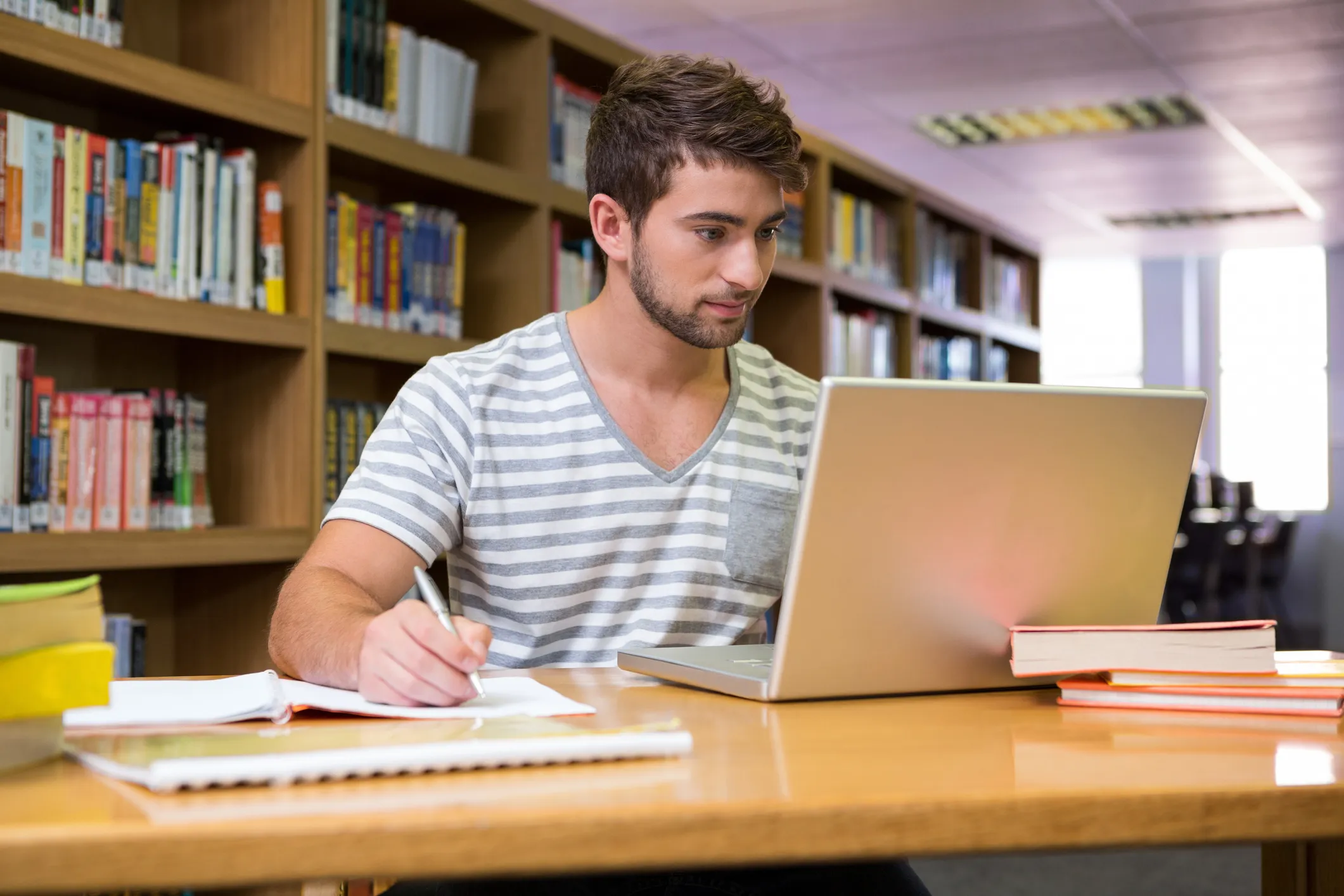 Russia Sees Surge in Online AI Education as Demand for Automation Skills Grows