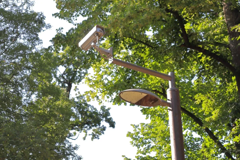 Russia’s Smart Lighting System Now Monitors 110,000 Streetlights Near Moscow