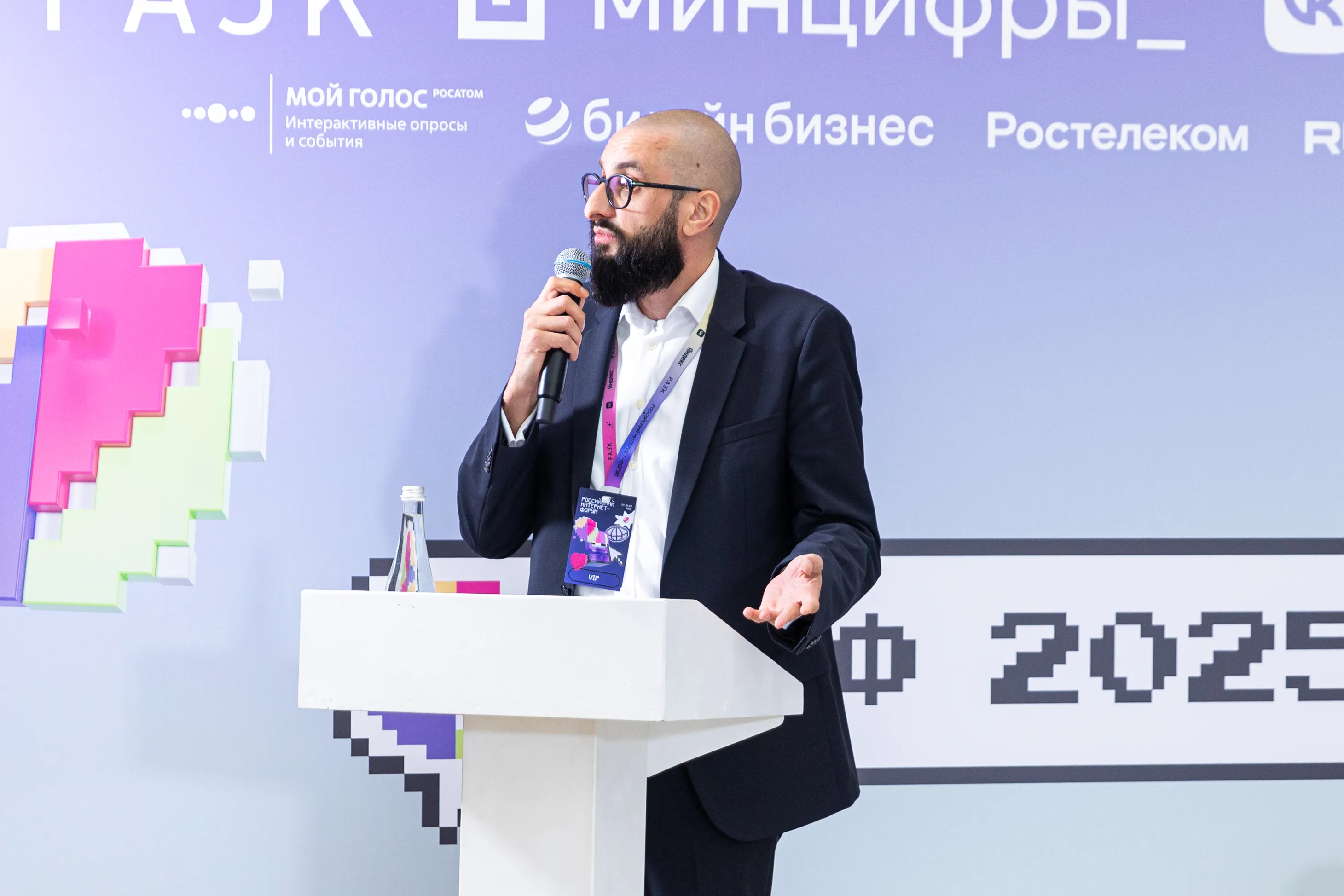 Руслан Юсуфов: «Надо конкурировать не только метриками, а сколько человечности внутри сохранилось»