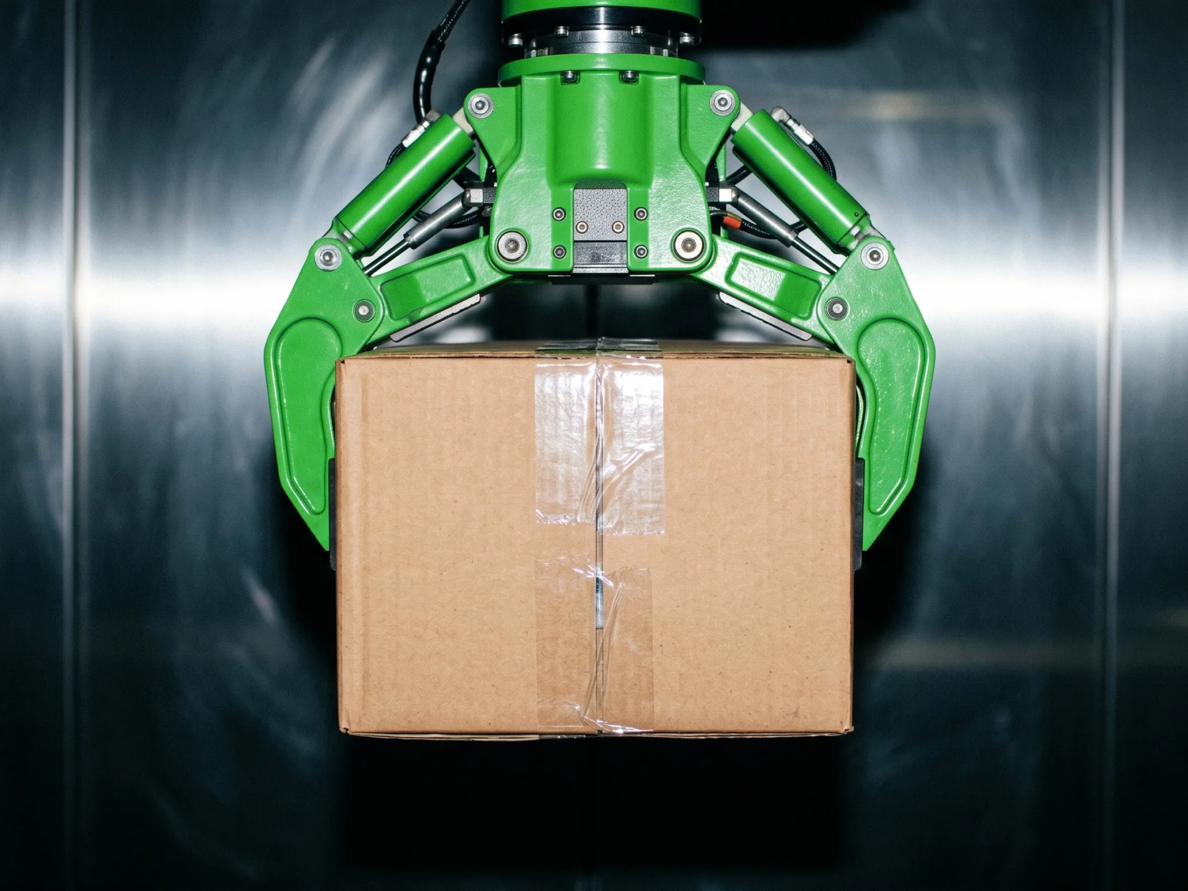 CDEK Launches Automated Shipping Integration for Avito Sellers