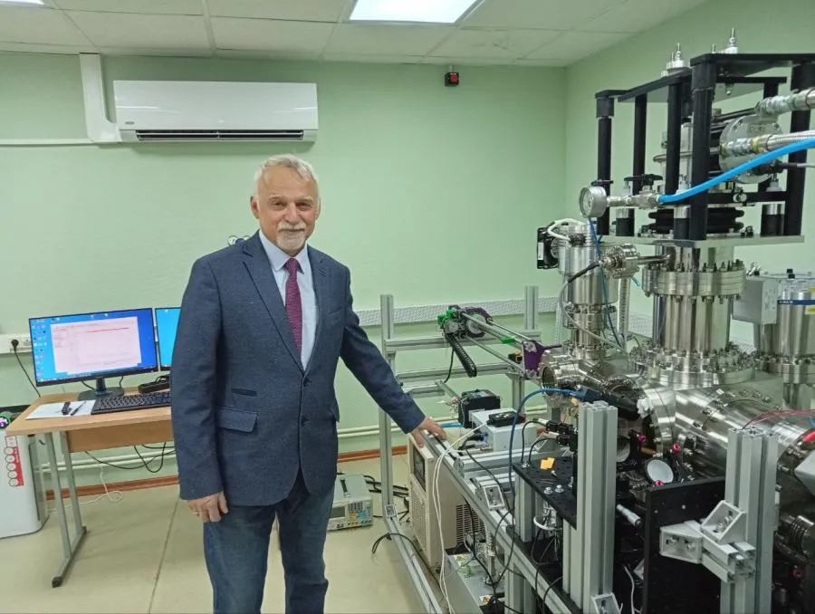 Российские учены создали прибор, разбирающий вещество на атомы