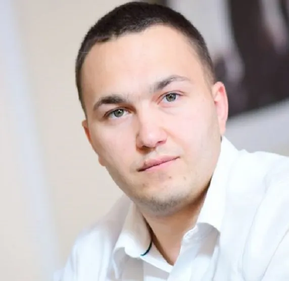 Andrey Neduzhko
