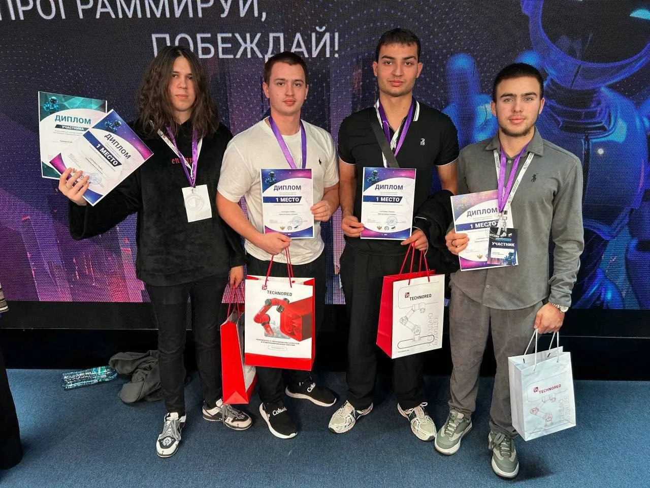 Orenburg Students Bring Home Four Medals at Russia’s First National Robotics Tournament