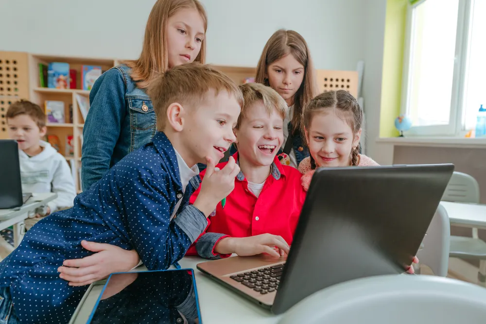 In Moscow Region, Teachers Get 'AI Assistant' While Kids Chat With 'Sonya'