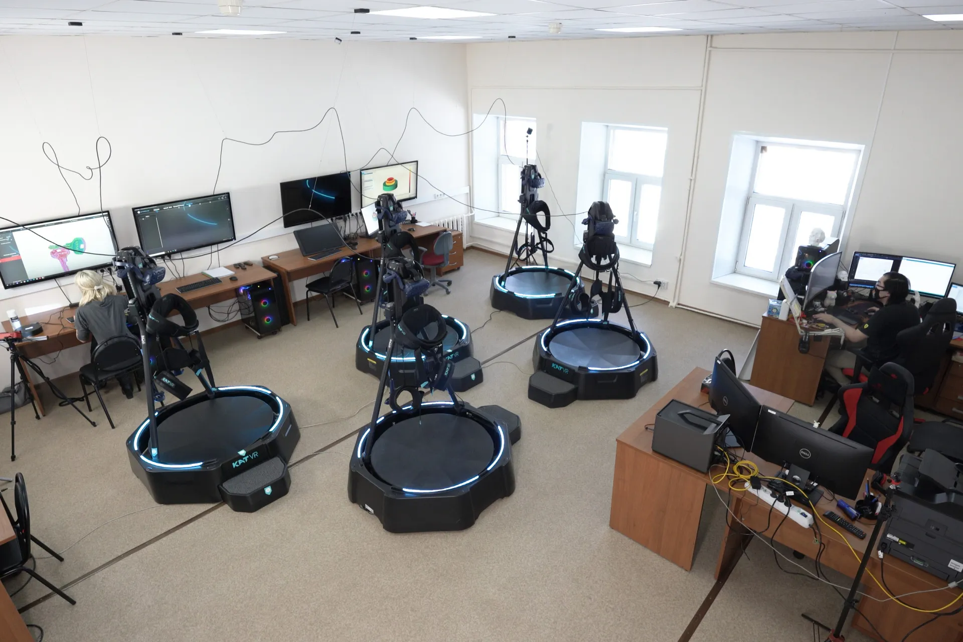 В Москве прошло первое в России дефиле роботов-инженеров