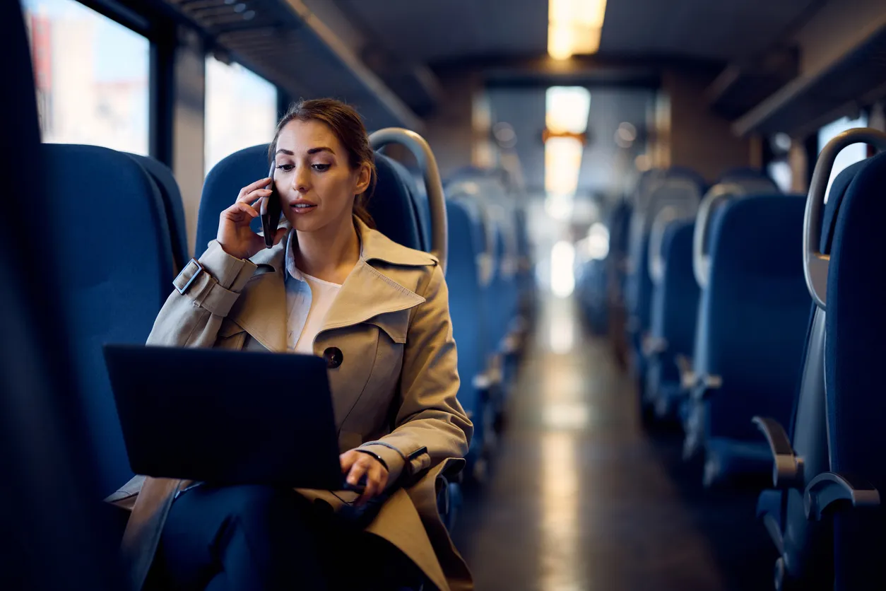 SIM Card Designed to Improve Internet Access on Trains Is Tested in Russia