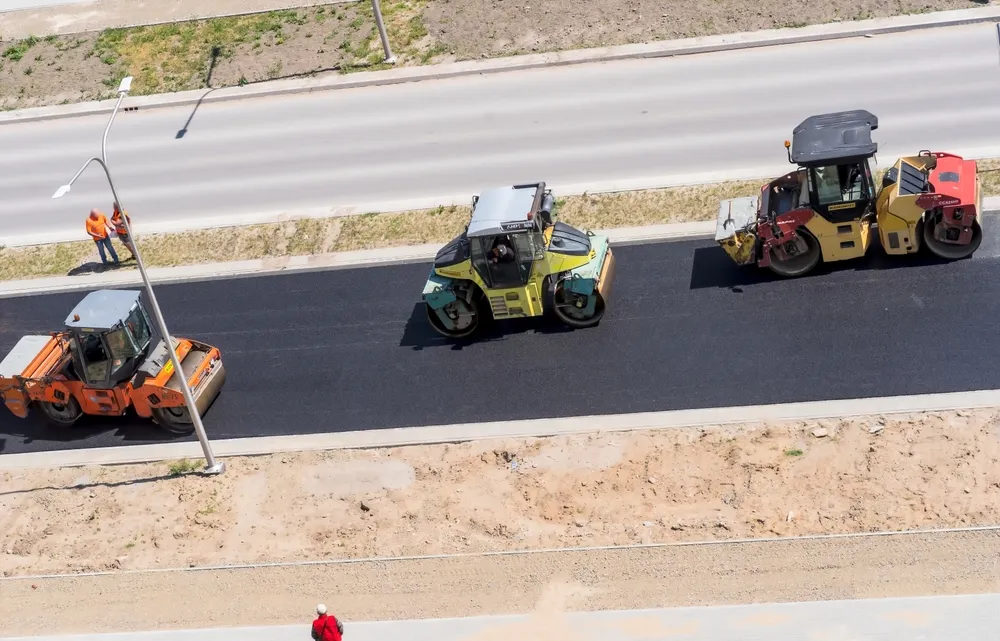 Russia Unveils AI-Powered Roadwork Machines