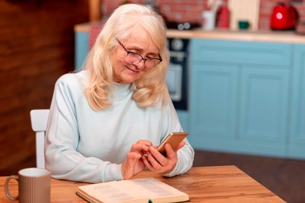 Служба безопасности российского MAX помогла задержать десятки мошенников