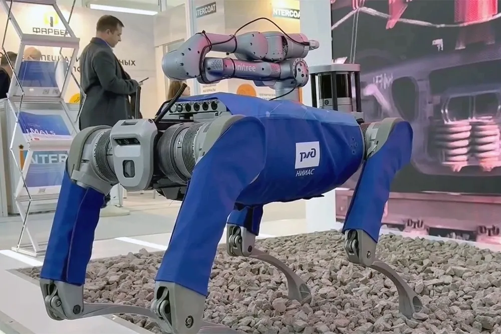 Russia Prepares Robotic Dogs for Railway Safety Inspections