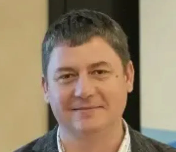 Олег Белоусов