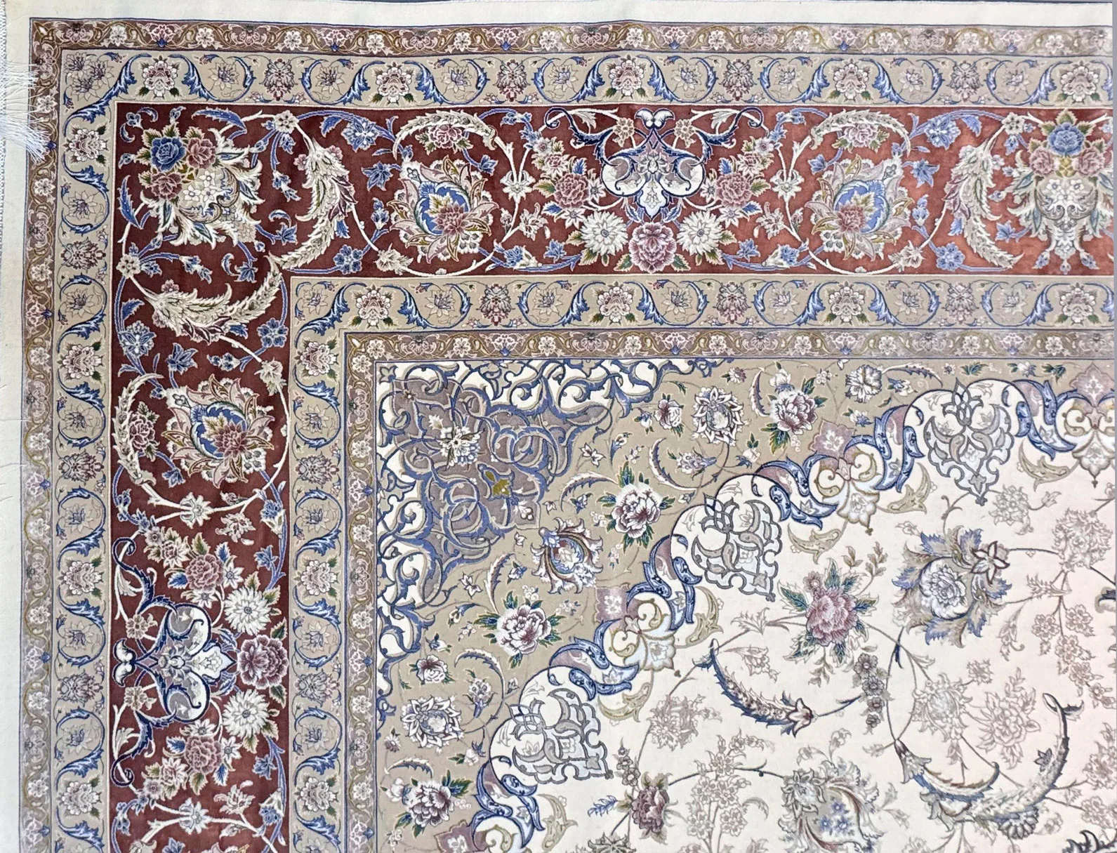 Ковер машинной работы Isfahan Culture